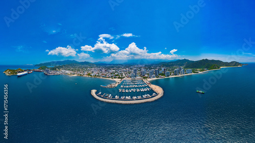 MARINA INTERNACIONAL DE SANTA MARTA BAHIA DE SANTA MARTA COLOMBIA