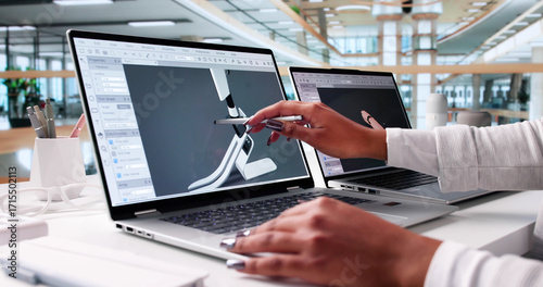 Fotografie Innovative African American Woman Developing Prosthetics Leg CAD Design