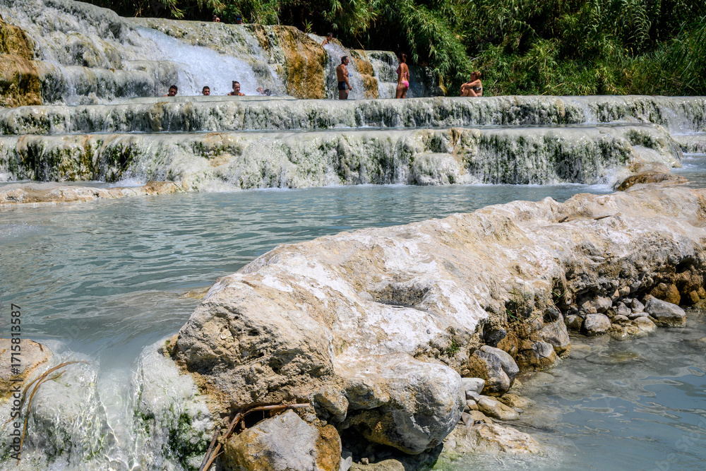 Fototapeta premium Cascate del Mulino, Saturnia, vasche termali, Grosseto, Toscana