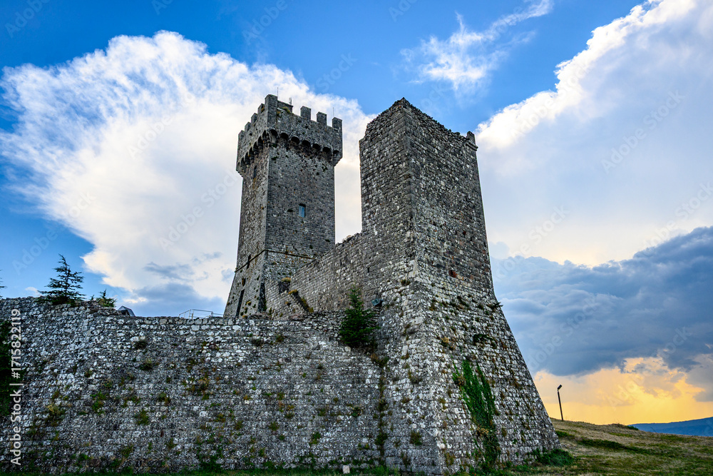 Obraz premium Fortezza di Radicofani, Toscana, Val d'Orcia