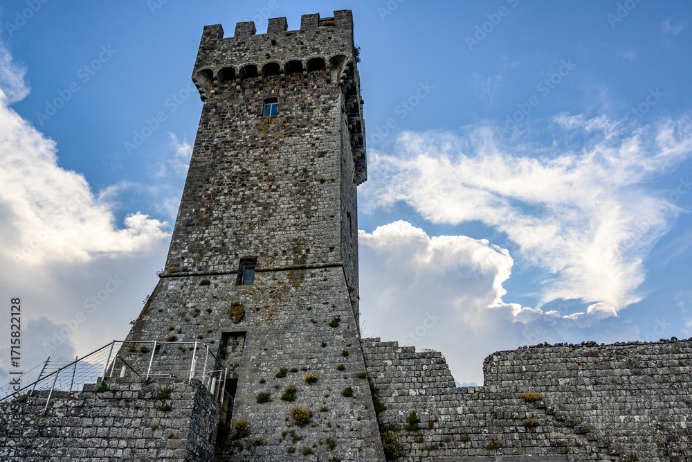 Obraz premium Fortezza di Radicofani, Toscana, Val d'Orcia