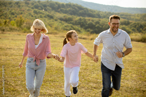 Family enjoys a joyful run ...