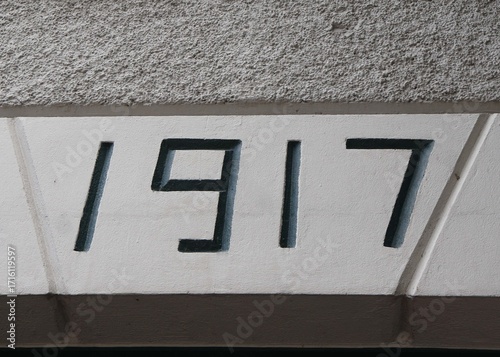 Naklejka 1917 Date Stone Engraving