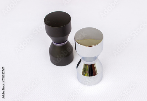 
Door handles, openings, hardware, metal doorknobs, sandpaper, discs
metal drill bits