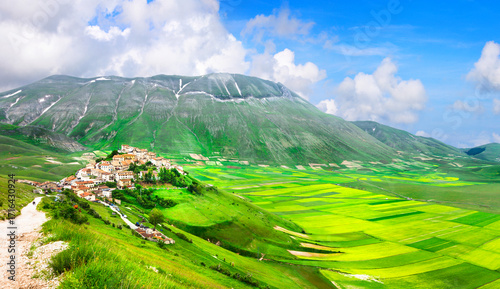Fotografie incredible Italy series - nature landscapes - Castelluccio di Norcia