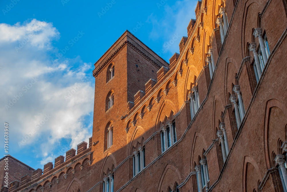 Naklejka premium Palazzo Sansedoni Tower in Siena at Sunset, Tuscany Italy