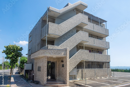 中層マンション