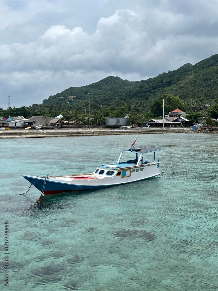 Fototapeta premium boats on the beach harbour bay