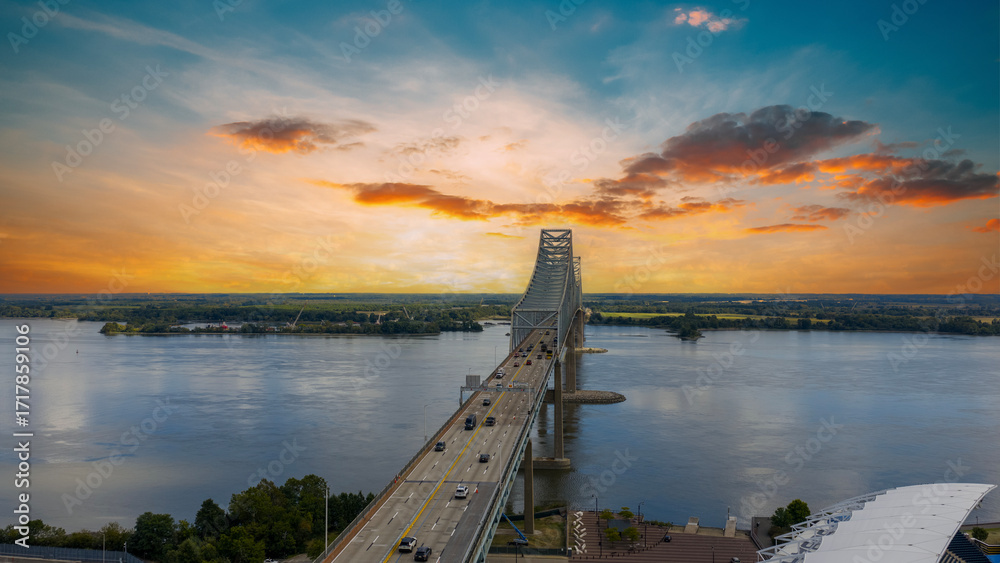 Φωτογραφία the Commodore Barry Bridge over the Delaware River at Subaru Park in Chester Pen