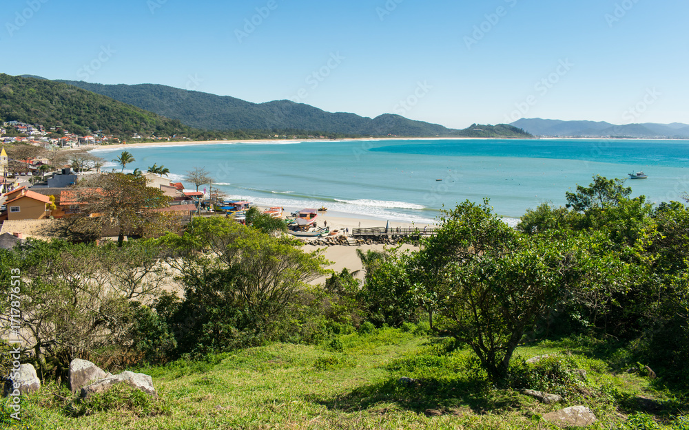 Φωτογραφία Florianopolis, Brazil - September 12th 2025:  A view of Armação neighborhood and