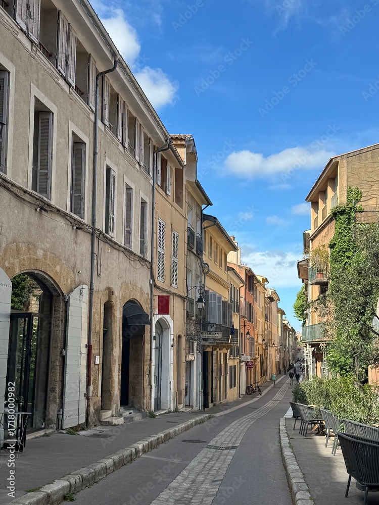 Fototapeta premium Colorful Street Scene in Aix-en-Provence, France