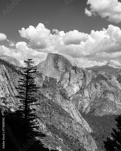 Upper Yosemite falls trail looking at Half dome