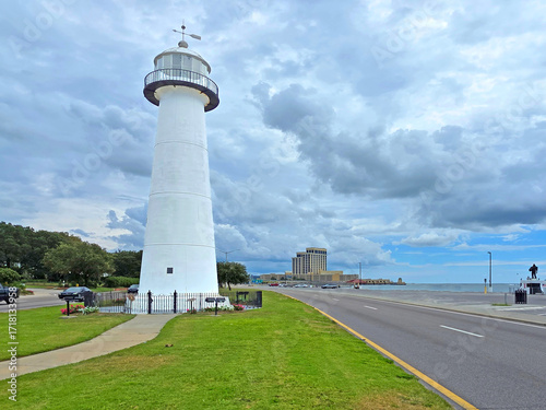 Tableau sur toile Biloxi Mississippi Lighthouse on the Gulf Coast of Mexico America 09
