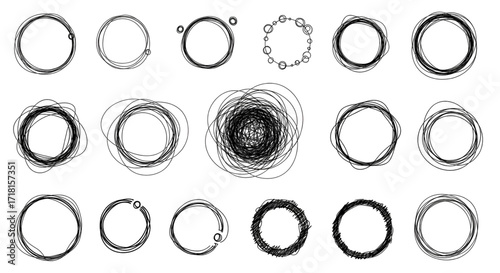 Hand drawn circle line sketch set. Vector circular scribble doodle round circles for message note mark design element