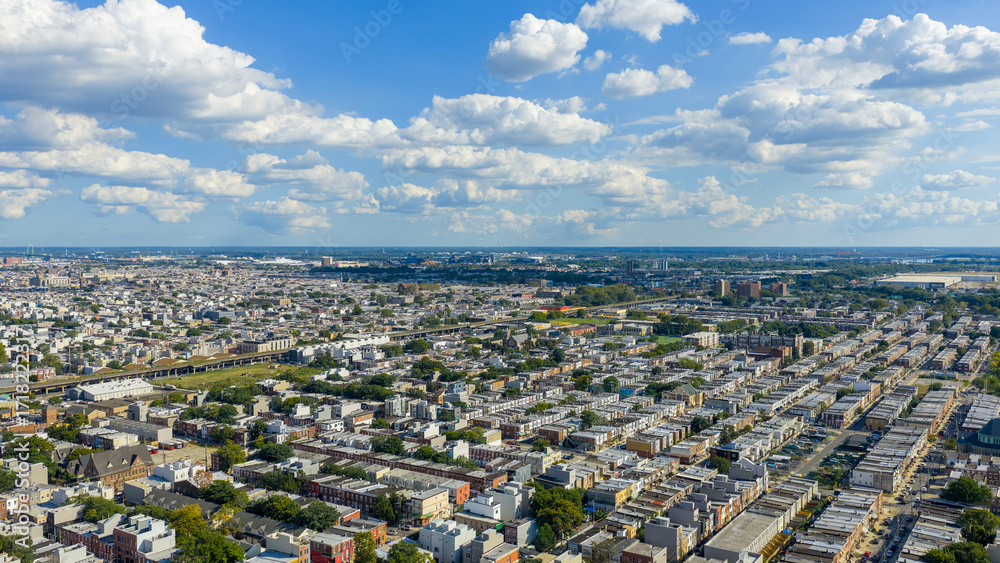 Fototapeta premium Aerial shot of skyscrapers, office buildings and hotels in the skyline in Philadelphia Pennsylvania USA