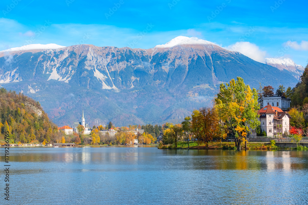 Fototapeta premium Bled, Slovenia panoramic view with church