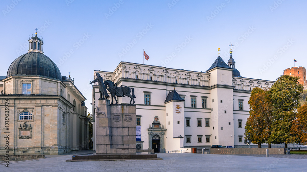Obraz premium The Cathedral Basilica of St Stanislaus and St Ladislaus of Vilnius, Lithuania