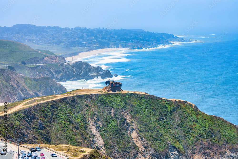 Obraz premium Devils Slide Bunker on the cliffs near Pacifica California overlooking the Pacific Ocean along Highway 1 historic World War II landmark with scenic coastal views and rugged seascape