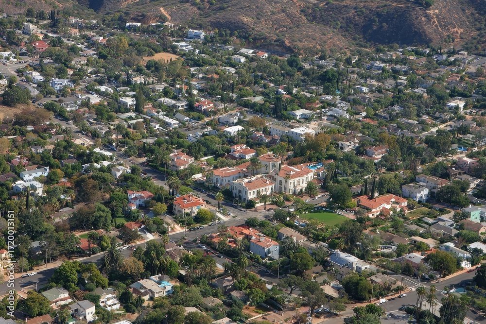 Fototapeta premium Stunning Aerial Perspective of Hillcrest Neighborhood in San Diego, California with Charming Villas and Lush Streets