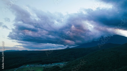 秋の夕暮れの空