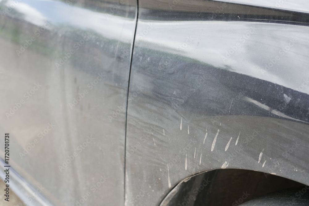 Fotografie Dirty car need for washing