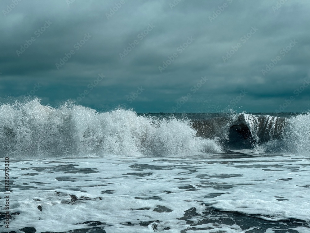 Obraz premium atlantic, background, beach, beautiful, bethany beach, blue, coast, colorful, crash, delaware, experience, explore, foam, holidays, huge, impressive, landscape, nature, ocean, pacific, panorama, sea, 