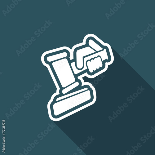Hammer judge