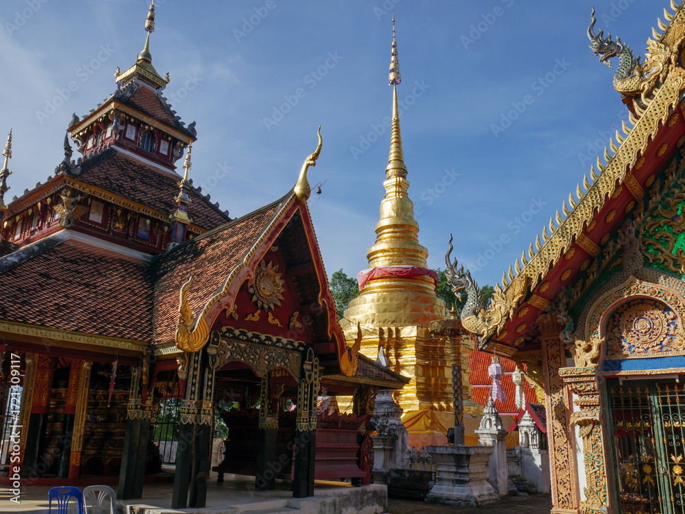 Fototapeta premium Burmese style Thai temple, Pongsanuk Temple, Lampang, Thailand