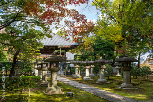 Foto Otsu, Shiga, Japan - November 21 2024 : Historic Jigendo Hall at the foot of Mount Hiei