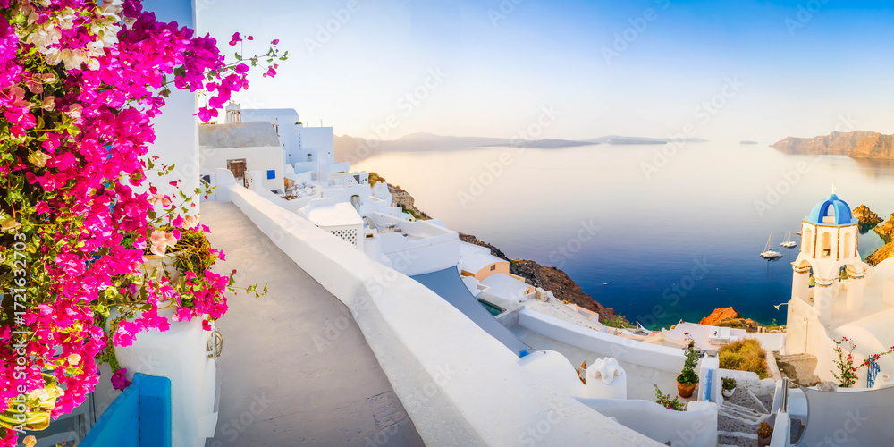 Obraz premium Oia, traditional greek village