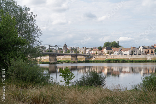 Pont suspendu de Châteauneuf-sur-Loire, Loiret, Centre Val de Loire, France