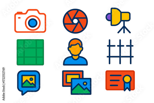 Photography Course Icons. Flat vector icons of photography courses: DSLR camera outline, aperture diagram, lighting setup icon,