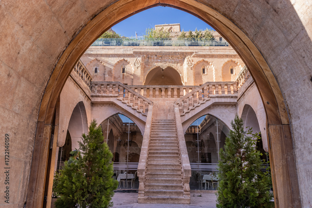 Obraz premium Traditional sandstone mansion in Mardin, Turkey