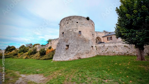 COUCY-LE-CHATEAU-AUFFRIQUE (Aisne)