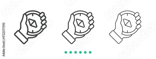 Compass icon. Thin line icon vector