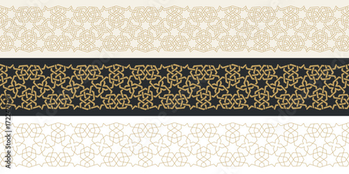 Seamless strokes pattern in authentic arabian style.