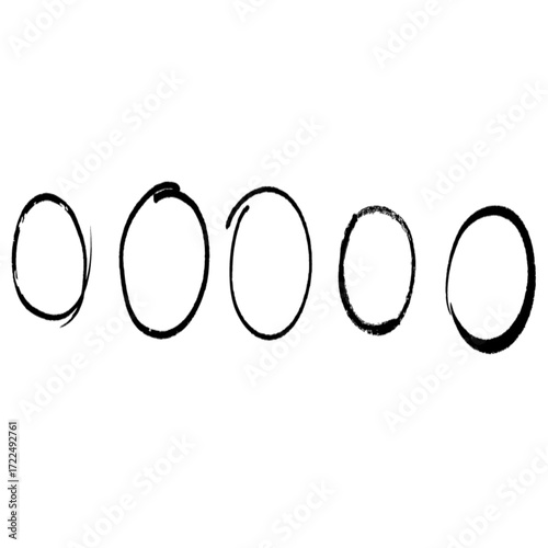 Animated black hand-drawn circular strokes, symbolizing emphasis, highlight, and selection on white background.