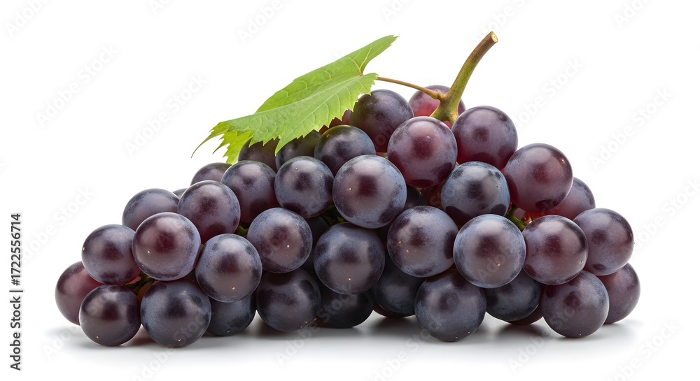 Fototapeta premium Purple Grapes Isolated on White