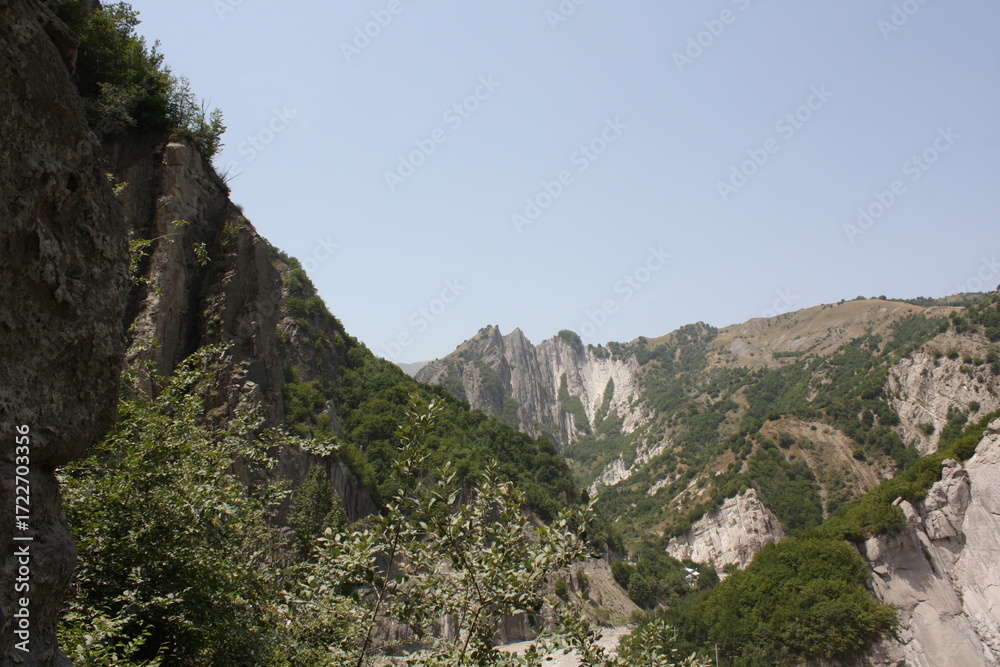 Naklejka premium mountain in the mountains