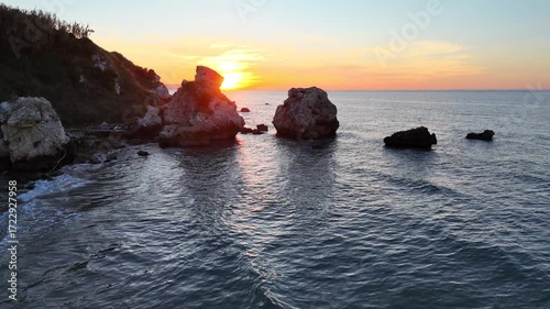 mare scogli tramonto puglia mare 