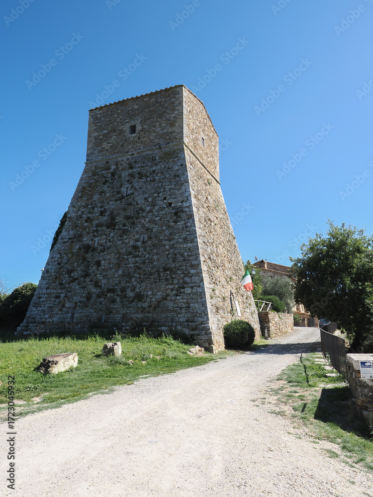 Naklejka premium Torre di Vignoni Alto, medieval tower at Vignoni a San Quirico d'Orcia in the province of Siena, Italy