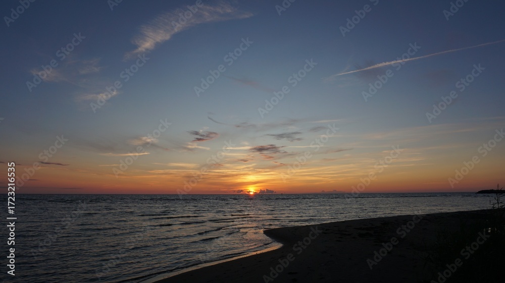 Obraz premium sunset at the beach