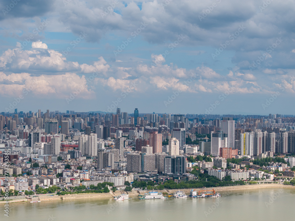 Obraz premium Wuhan city landmark skyline scenery