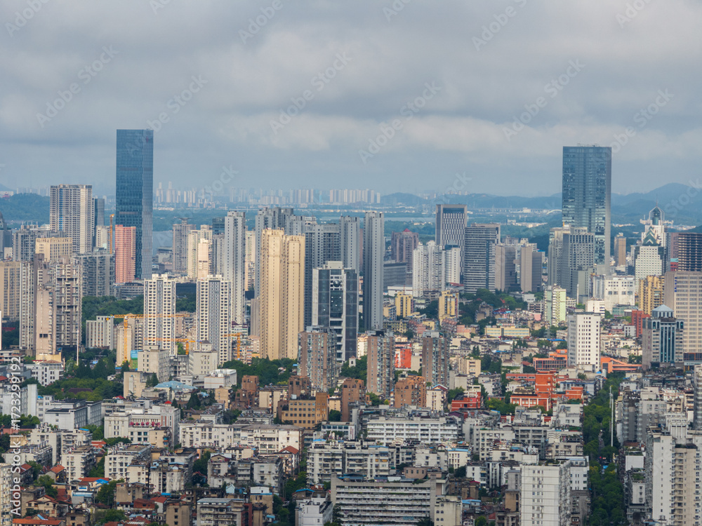 Obraz premium Wuhan city landmark skyline scenery