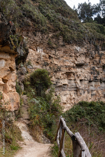 Sarcófagos de Karajía