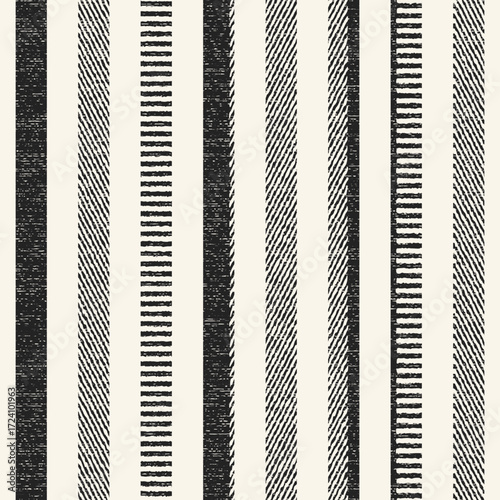 Monochrome Grain Broken Variegated Stripes Pattern