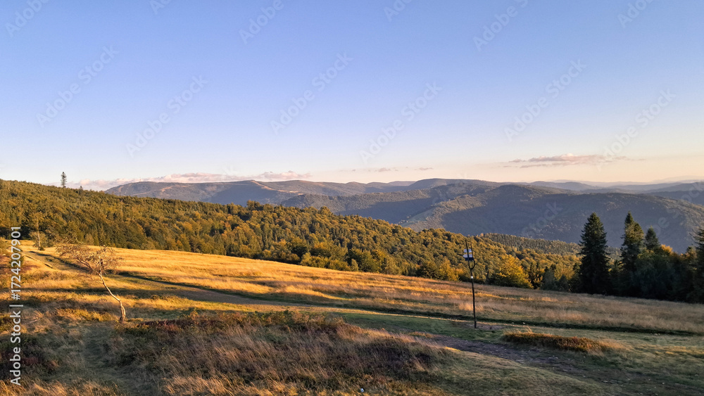 Obraz premium Sunny day over Beskids in Poland.