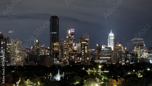 chicago skyline at night