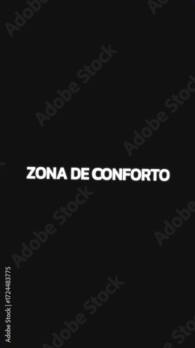 Video with repeating Portuguese text 