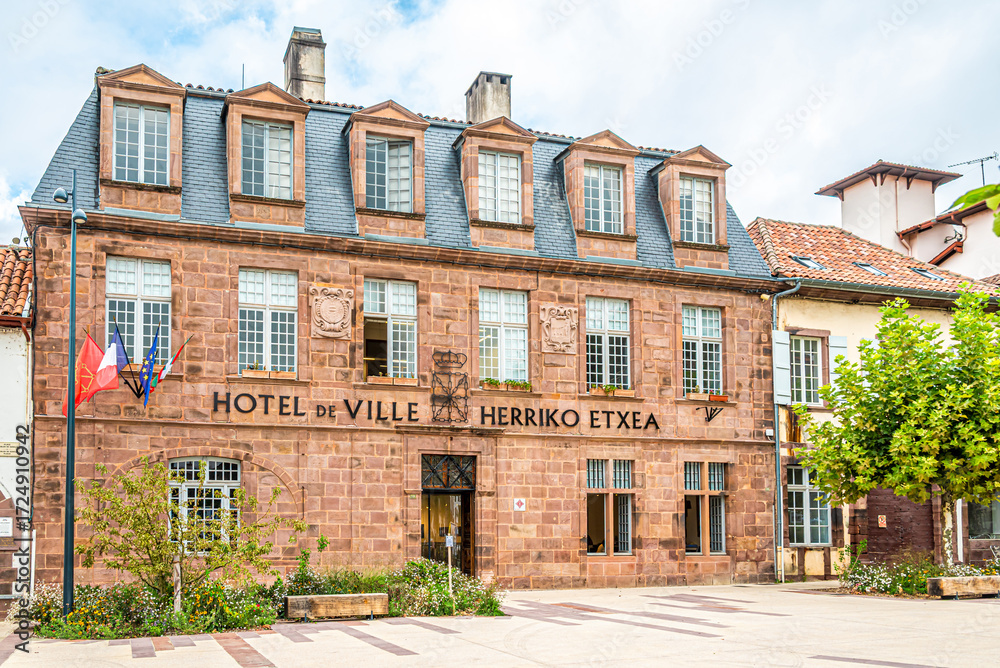 Fototapeta premium View at the Town hall building in the streets of Saint-Jean-Pied-de-Port - France